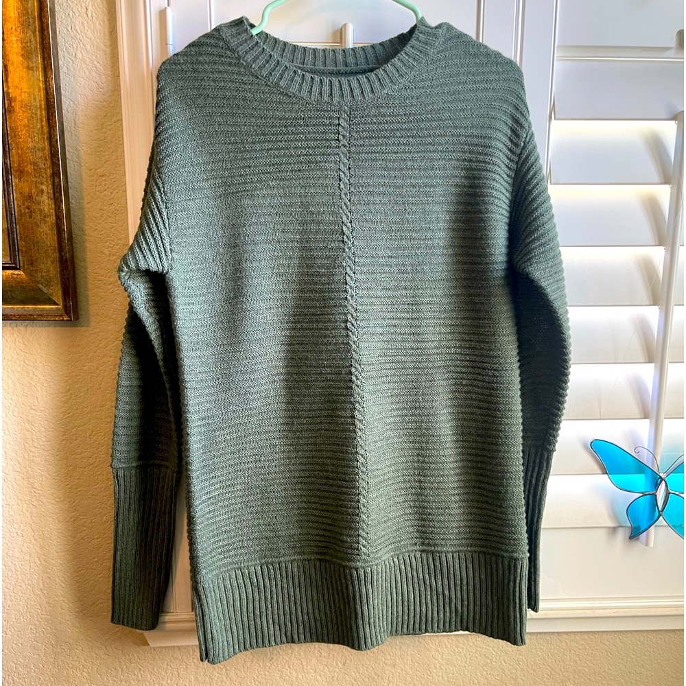 Nine West Tunic Green/Gray Sweater in EUC.